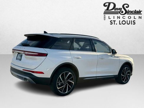 New 2026 Lincoln Corsair Reserve image 5