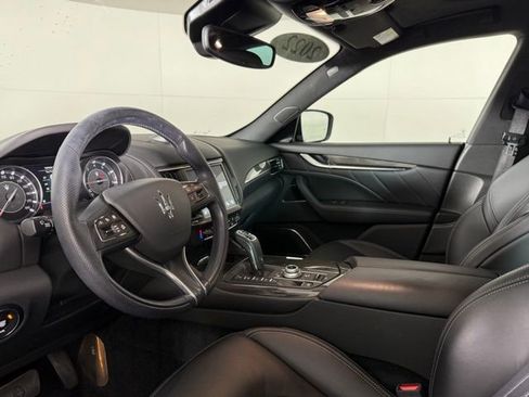 Used 2022 Maserati Levante Modena image 15
