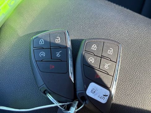 Used 2024 Chevrolet Blazer EV LT AWD/4WD image 22