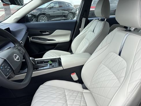 New 2026 Nissan Sentra SL w/ Floor Mat Package FWD image 5