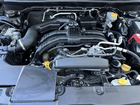 Used 2019 Subaru Crosstrek 2.0i Limited w/ Moonroof Package w/Navigation image 9