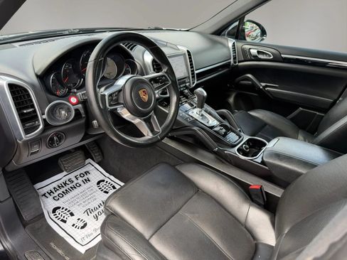 Used 2017 Porsche Cayenne AWD/4WD image 11