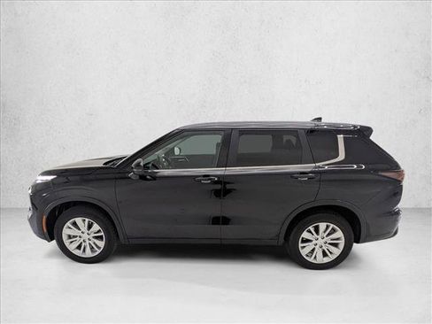 Used 2025 Mitsubishi Outlander ES AWD/4WD image 9