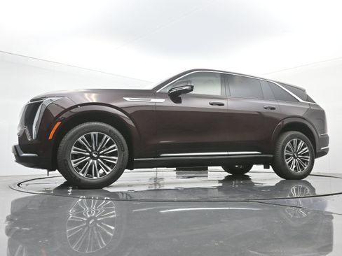 New 2026 Cadillac Escalade IQ Luxury 1 w/ LPO, Floor Liner Package image 16