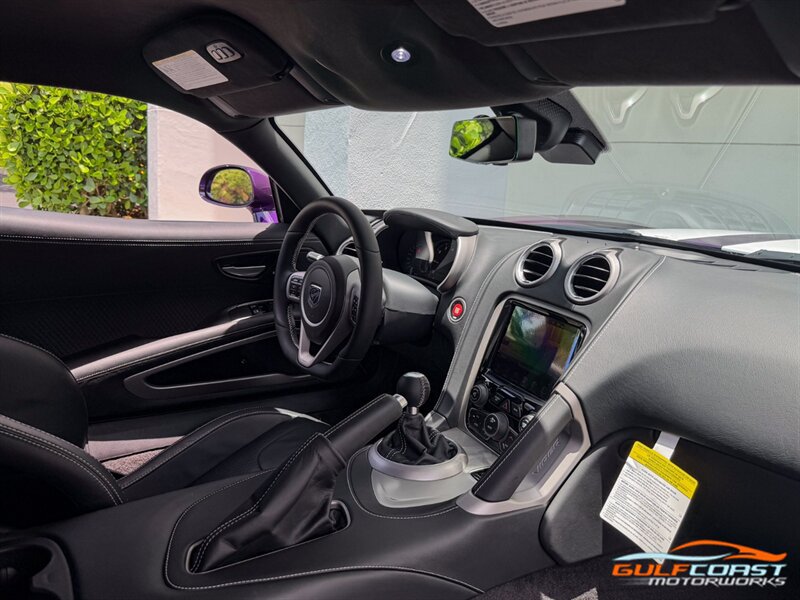 Used 2017 Dodge Viper GTC w/ GTS Interior Package RWD image 28