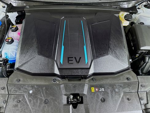 Used 2024 Hyundai Ioniq 5 SEL image 32