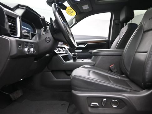 Used 2025 GMC Sierra 1500 Denali w/ Denali Reserve Package AWD/4WD image 16