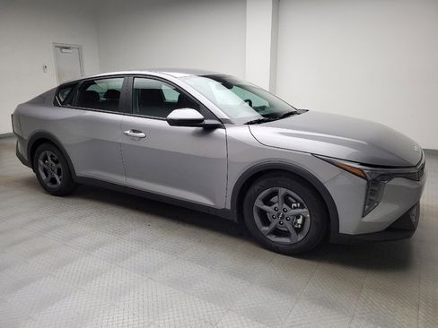 Used 2025 Kia K4 FWD image 11