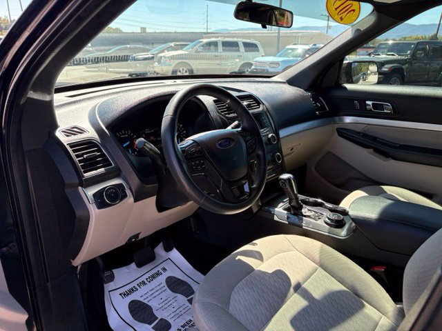 Used 2019 Ford Explorer 4WD image 3