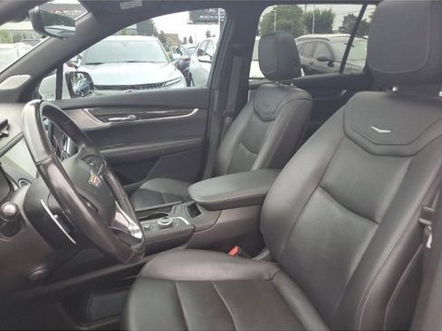 Certified 2022 Cadillac XT6 Sport w/ Technology Package AWD/4WD image 18