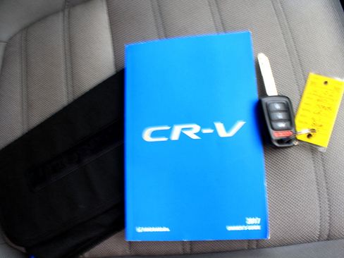 Used 2017 Honda CR-V LX image 43