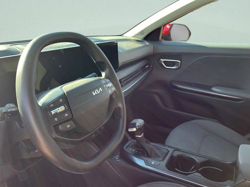 Used 2025 Kia K4 image 20