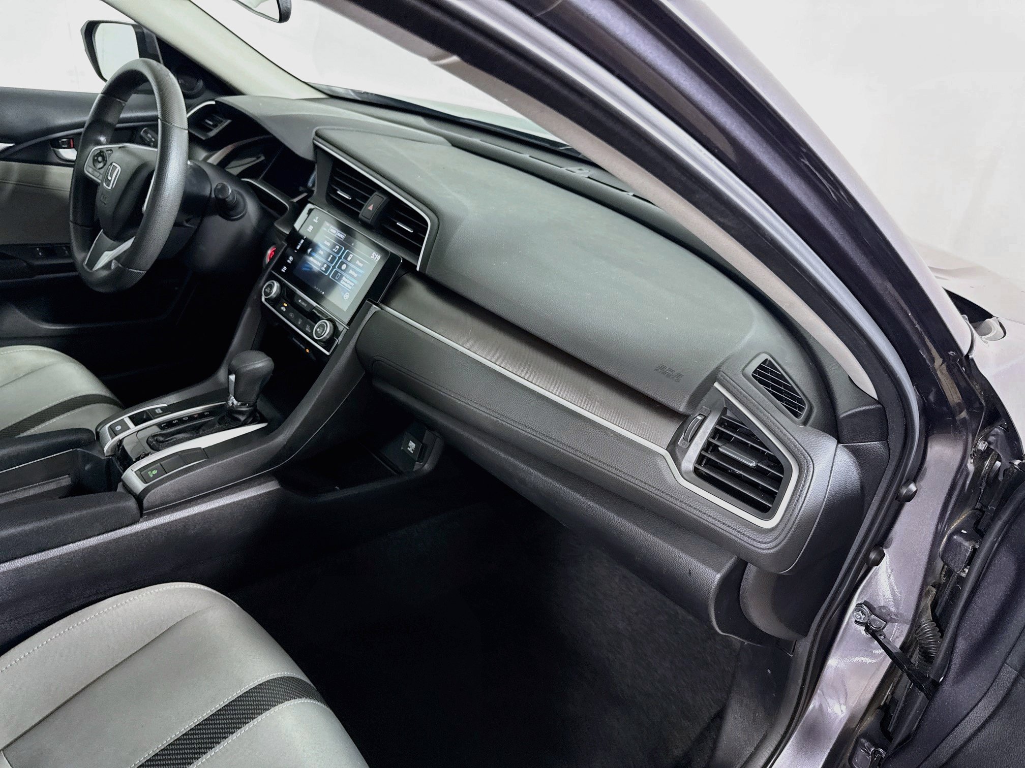Used 2018 Honda Civic EX image 26
