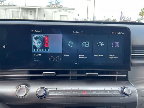 Used 2025 Hyundai Kona SEL image 21