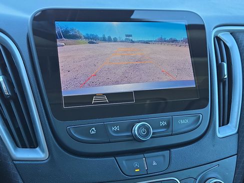 Used 2024 Chevrolet Malibu LT image 26