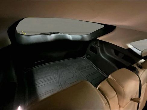 Used 2022 Ford Edge SE w/ Black Appearance Package image 26