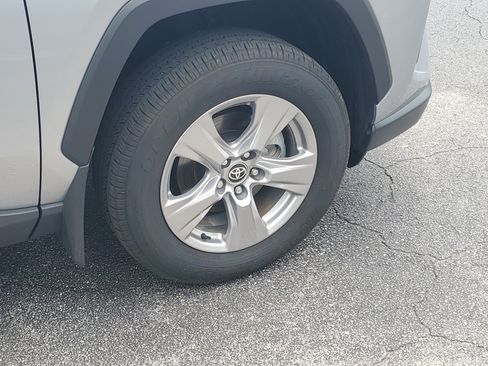 Certified 2025 Toyota RAV4 XLE w/ Convenience Package FWD image 7