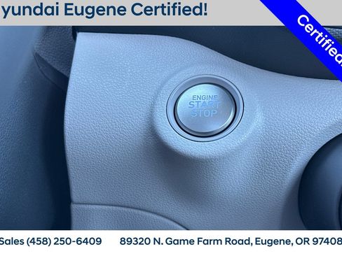 Used 2025 Hyundai Venue SEL FWD image 26