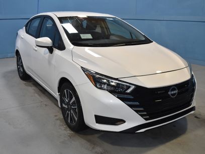 New 2025 Nissan Versa SV w/ Trunk Package