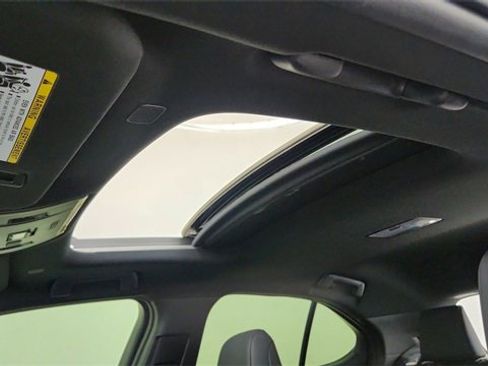 Used 2024 Lexus UX 250h FWD image 55