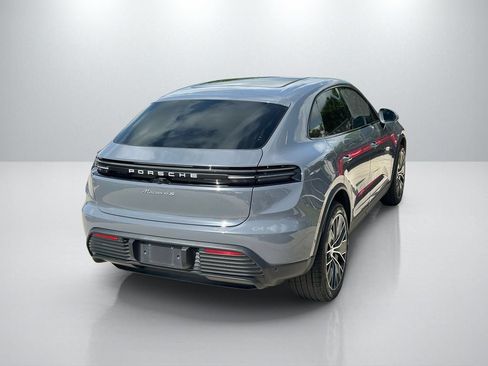 Used 2025 Porsche Macan 4S Electric AWD/4WD image 5