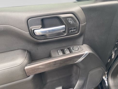 Used 2021 Chevrolet Silverado 1500 LTZ AWD/4WD image 12