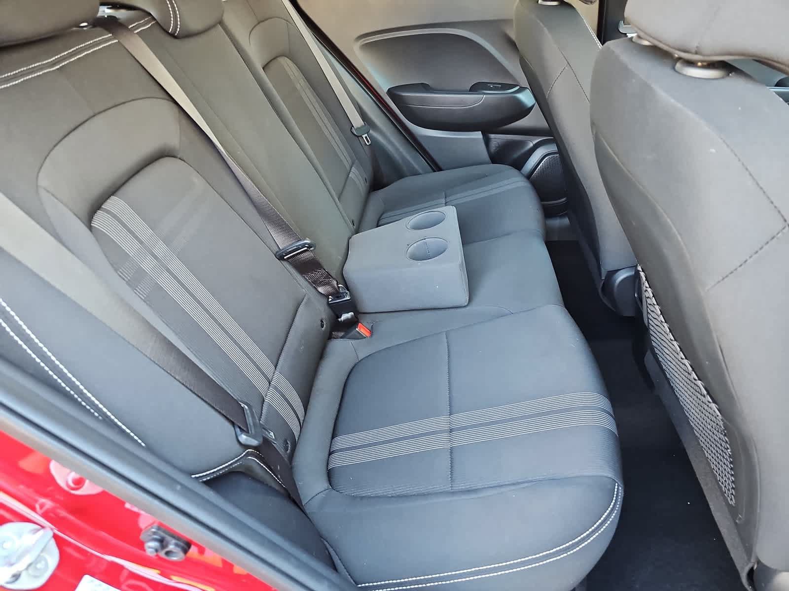 Certified 2024 Hyundai Venue SEL FWD image 17