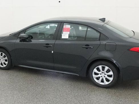 Used 2026 Toyota Corolla LE FWD image 32