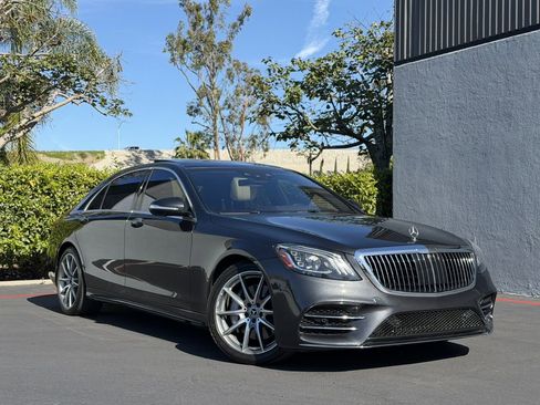 Used 2018 Mercedes-Benz S 560 Sedan image 1