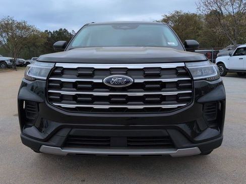 New 2026 Ford Explorer Active RWD image 8