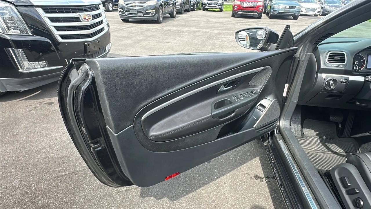 Used 2015 Volkswagen Eos Komfort FWD image 15