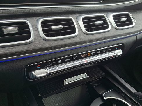 Used 2022 Mercedes-Benz GLE 350 4MATIC image 29