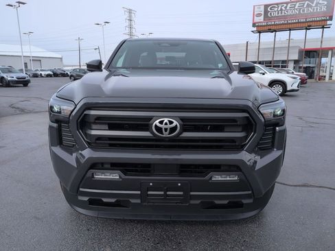 Certified 2025 Toyota Tacoma SR5 image 8