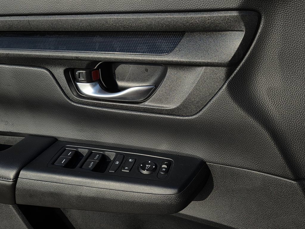 Certified 2024 Honda CR-V EX image 17