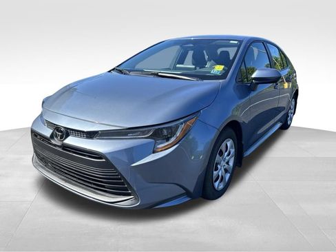 Used 2024 Toyota Corolla LE FWD image 1