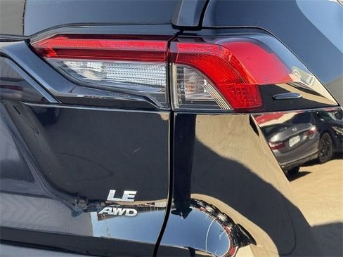 Used 2024 Toyota RAV4 LE image 7