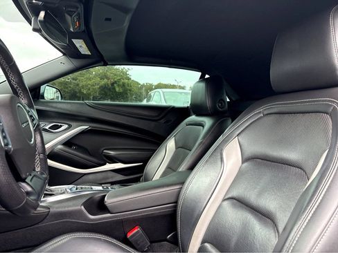 Used 2019 Chevrolet Camaro LT RWD image 17