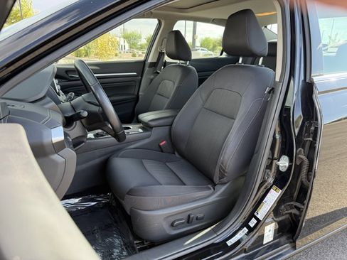 Used 2019 Nissan Altima 2.5 SV FWD image 10