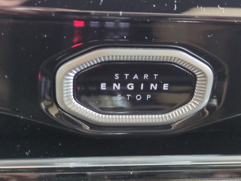 New 2026 Jeep Grand Cherokee L Limited image 31