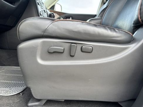 Used 2020 Nissan Armada SL image 6