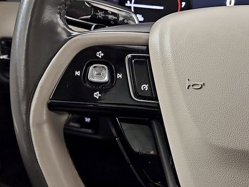 Used 2020 Lincoln Corsair FWD w/ Premium Package image 22