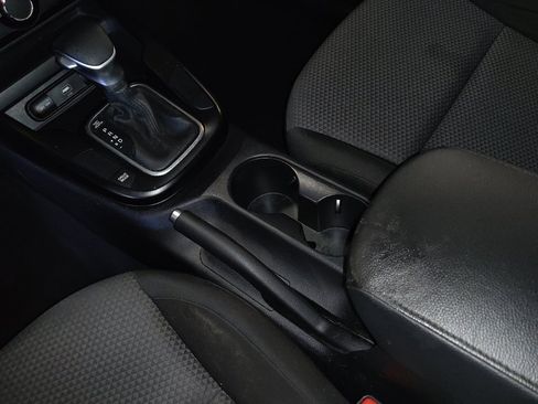 Used 2020 Kia Soul LX image 26