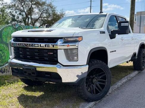 Used 2020 RAM 2500 Laramie AWD/4WD image 3