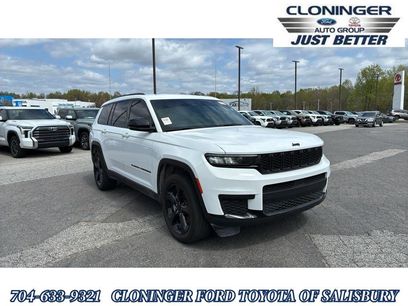 Used 2023 Jeep Grand Cherokee L Laredo