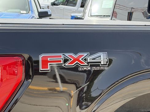 Used 2021 Ford F150 Lariat w/ Equipment Group 502A High AWD/4WD image 7