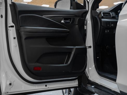 Used 2022 Honda Pilot Sport image 42