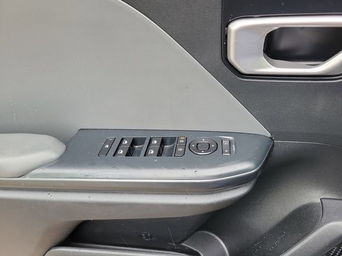 Used 2025 Kia K4 FWD image 18