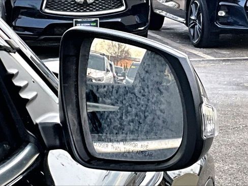 Certified 2019 INFINITI QX50 Luxe w/ Navigation Package image 23