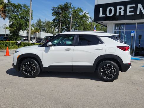 Used 2022 Chevrolet TrailBlazer LT w/ Convenience Package image 8