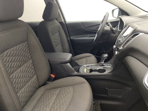 Used 2019 Chevrolet Equinox LT FWD image 21